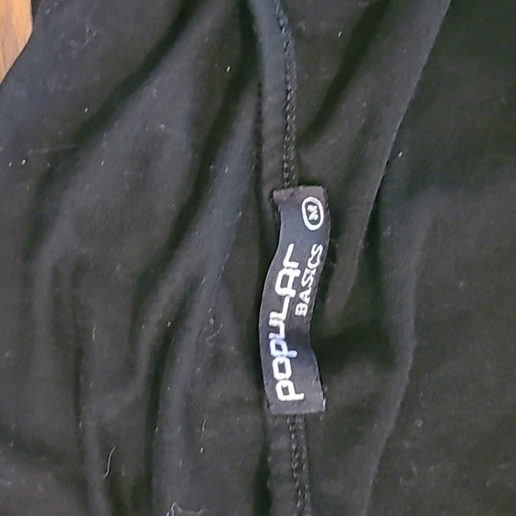 Short-sleeved Slip-on t-shirt style Black dress size medium by Popular Basics - Picture 6 of 6